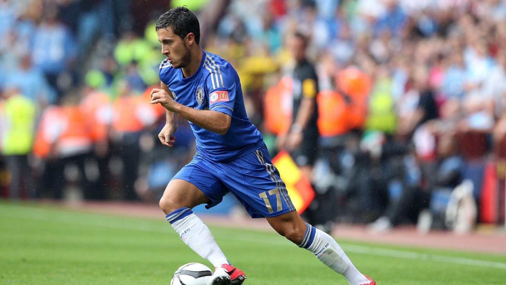 利物浦2-0维拉：终结四连败，萨拉赫火力全开，利物浦的重生之路